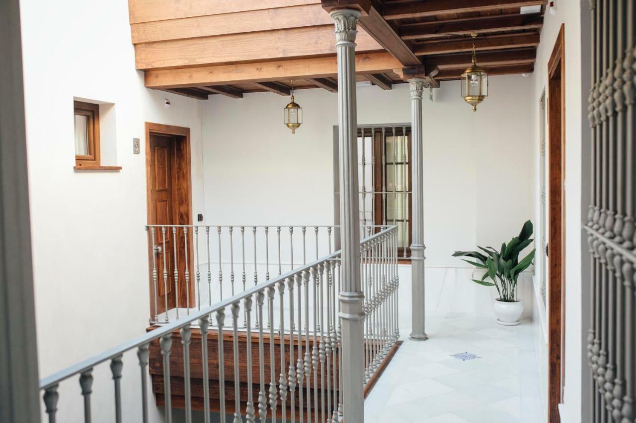 One&Lux Byron Suites Seville Exterior photo